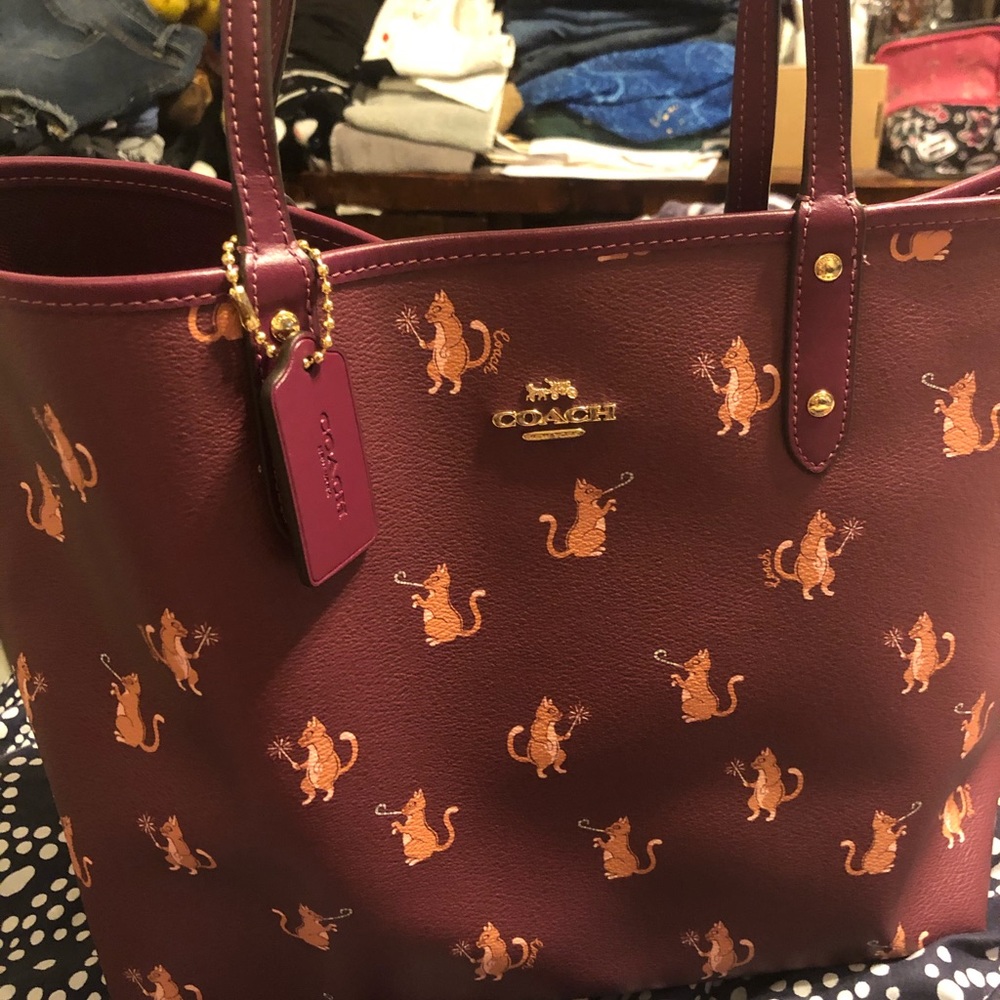 **SOLD**Coach Reversable Party Cat Tote - Picture 2 of 13